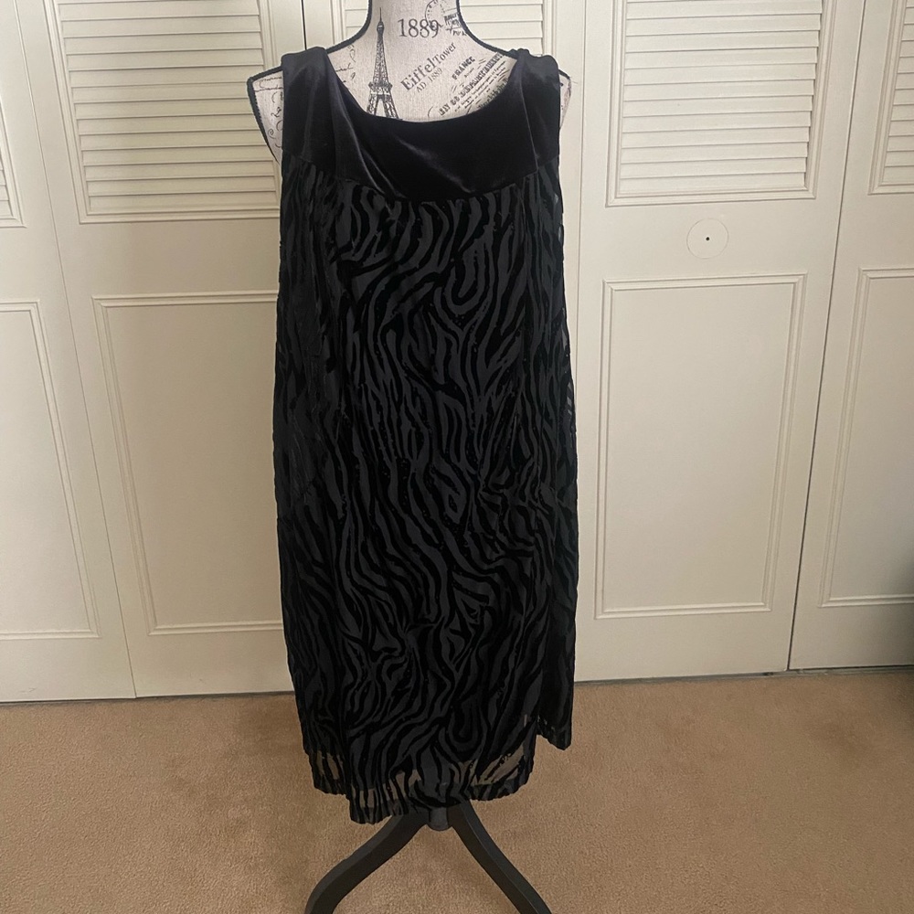 Dressbarn Collection velvet burnout zebra stripe holiday party dress sleeveless